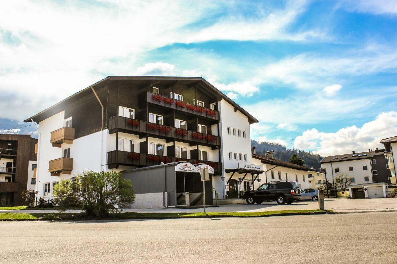 Hotel Alpenland Wattens Exterior photo